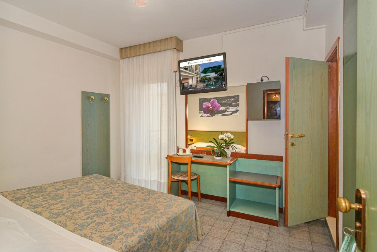 Paris Hotel 3*